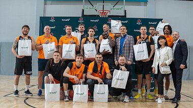 Баскетбольный клуб «Ирбис Алатау» и Herbalife объединились для развития молодежного спорта в Казахстане