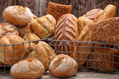 Найти альтернативу: чем заменить хлеб при сбалансированном рационе питания